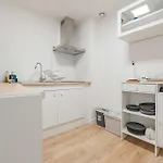 Le Nid Des Remparts - Equipe, Central, Wi-fi דירה